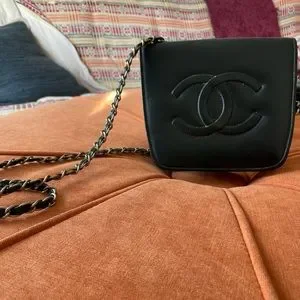Authentic vintage Chanel chain strap bag